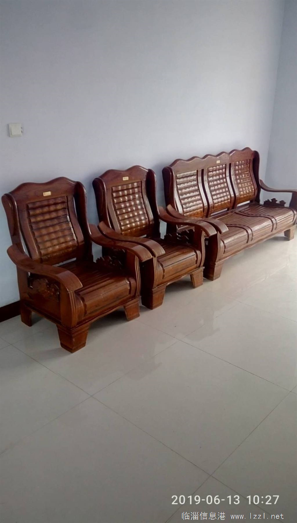 急售溡源社區3室2廳住房